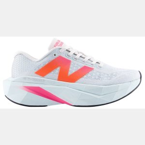 New Balance Women's FuelCell SuperComp Trainer v3 Running Shoes