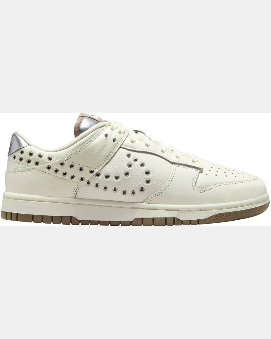 Nike Women's Dunk Low Shoes - Image 8