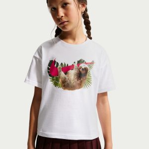 Nike Girls' Sportswear Sloth Photo Boxy Graphic Tee