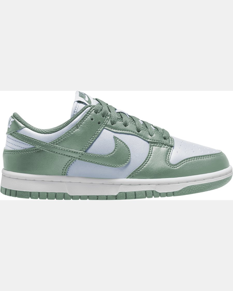 Nike Women's Dunk Low Shoes - Image 9