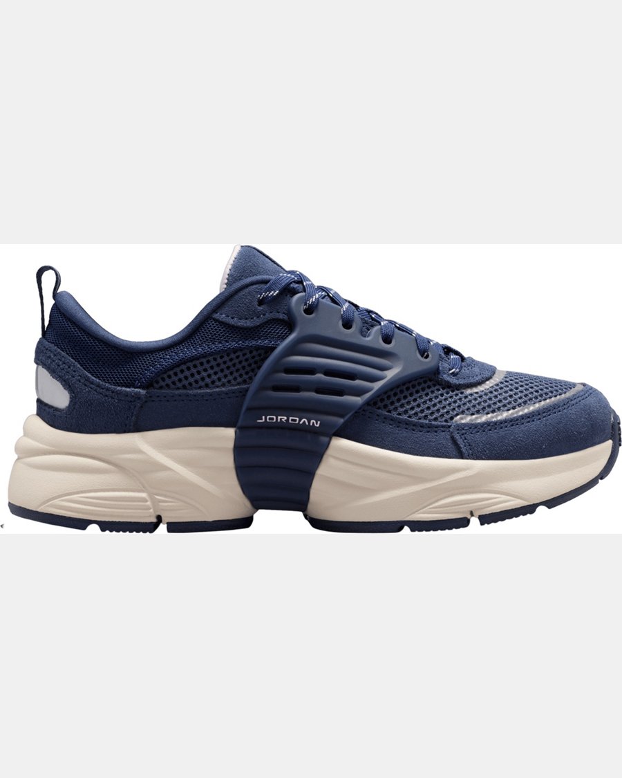 Jordan Kids' Grade School Trunner O/S Shoes - Image 3