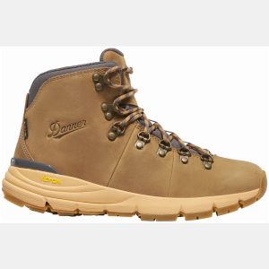 Danner Women's Mountain 600 Leaf 4.5" GORE-TEX Hiking Boots