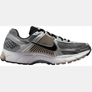Nike Men's Zoom Vomero 5 Shoes